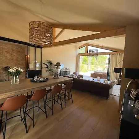 Et Dependance Avec Piscine Villa Bordeaux