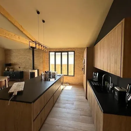 Villa Et Dependance Avec Piscine