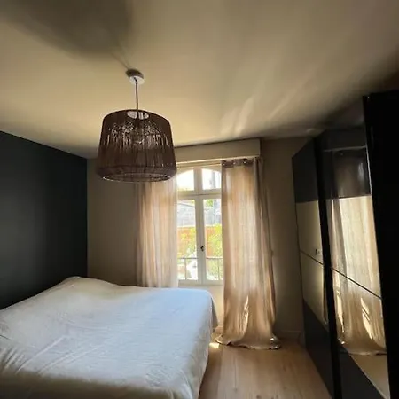 Et Dependance Avec Piscine Villa *
